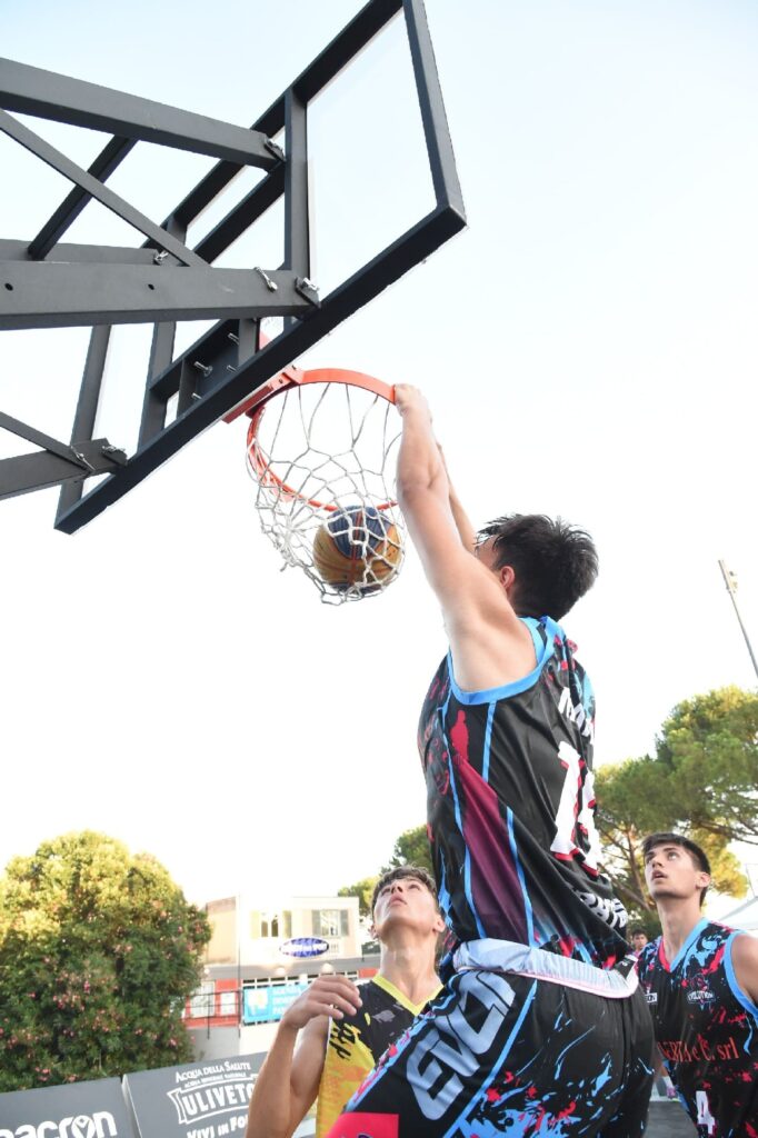 Collaborazione con Evolution 3x3 - Divise da gioco evltn